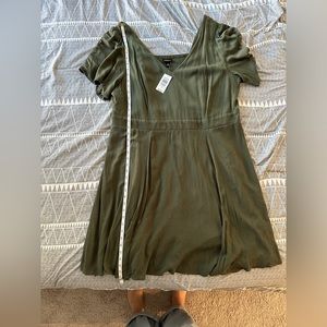 TORRID - Olive Green crinkle gauze dress, knee length with flutter sleeve